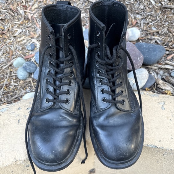 Dr. Martens Other - Dr Martens Doc Martens Boots 8L 7M BLACK‎ SMOOTH COMBAT SCRATCHES 1460 MONO